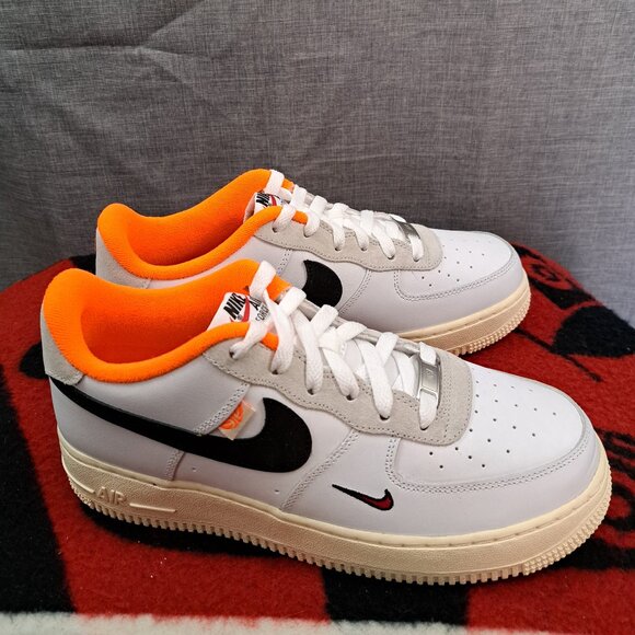 SIZE 7Y YOUTH WOMANS 8.5 NIKE AIR FORCE 1 SHOES LV8 DX3361-100 WHITE ORANGE - Picture 2 of 14